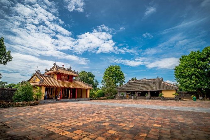 Hue City Tour From Da Nang- Hue Day Trip From Danang - Thien Mu Pagoda by dragon boat: the most memorable kind of arrival