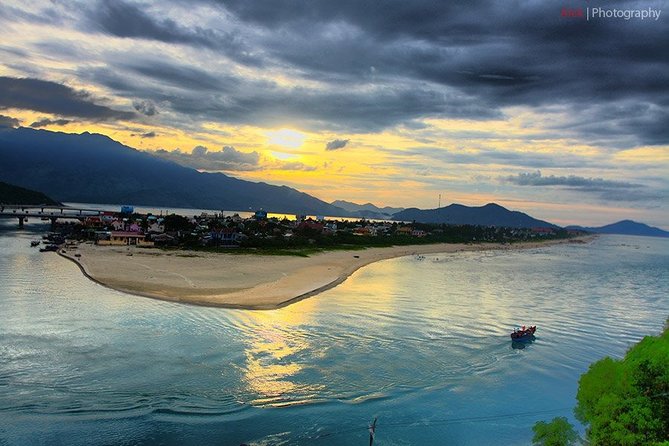 Hue City Tour From Hoi An- Hue Day Tour From Hoi An - Lunch in Hue, then Khai Dinh Tomb: changing pace and changing mood