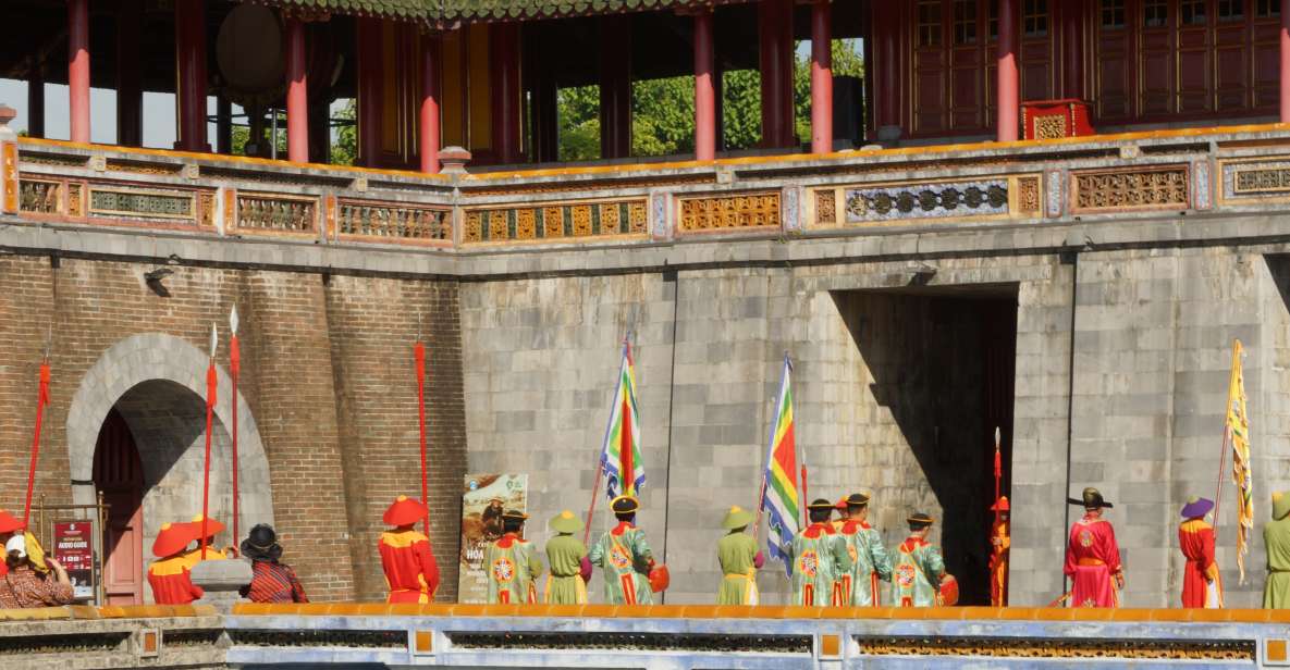 Hue City Tour Full day - Small group tour - Morning: the dragon boat ride to Thien Mu Pagoda