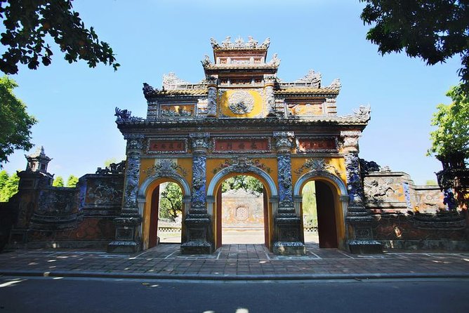 Hue City Trip From Hoi An or Da Nang By Private Tour - The Road Trip Chapter: Hai Van Pass, Lang Co, and Lap An Lagoon