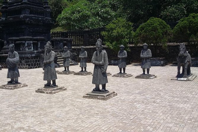 Hue Culture & History Day Tour – Departing Hoi An or Da Nang - English guide + private format: the real value of this tour