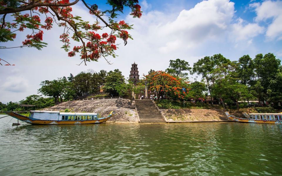 Hue: Dragon Boat, Perfume River, Pagoda & Royal Tomb Tour - Tu Duc Tomb: gardens, lakes, and a ruler who wrote poetry