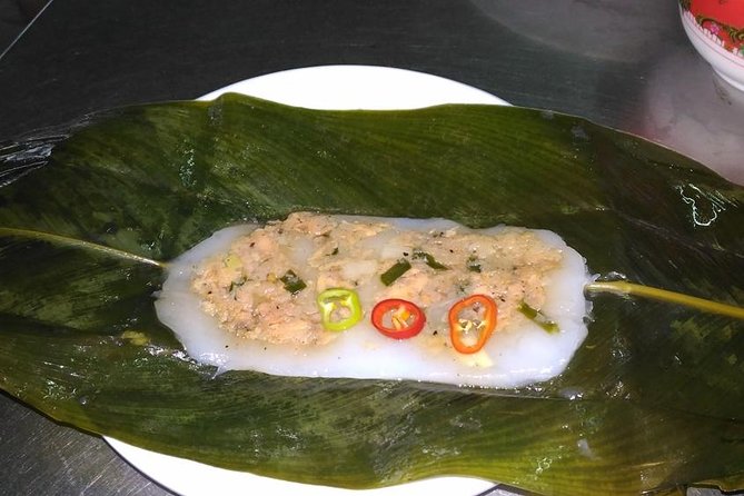 Hue Flavor Street Food Tour - Truong Tien Bridge and the “where is what” factor