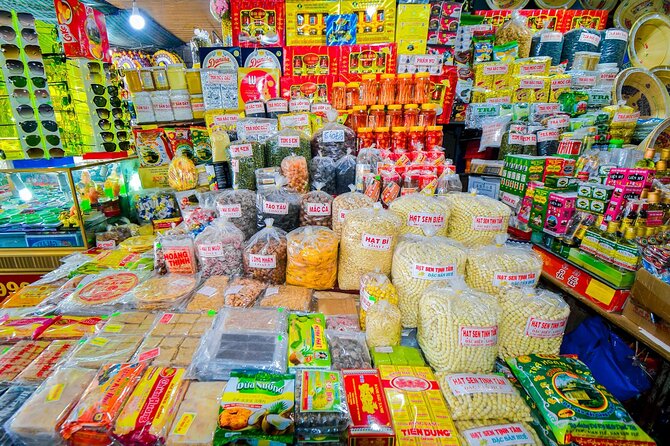 Hue Food Tour by Walking or Cyclo or Motorbike with Driver - Cyclo or scooter with driver: the ride that keeps you in the food