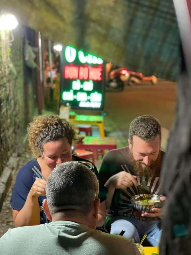 Hue: Guided Local Food Tour with Stories - Dessert on Đinh Tiên Hoàng: the sweet finish you’ll actually remember