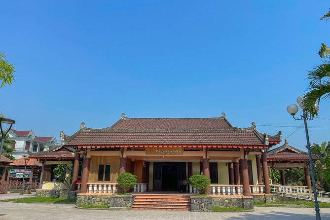 Hue Hoi An Bus Tour Sightseeing via Hai Van Pass 4 Stops - Marble Mountains (Ngu Hanh Son) in Da Nang: Where the Extra Fee Makes Sense