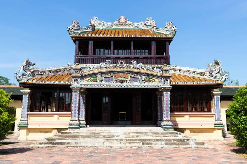 Hue Imperial City and Forbidden City Walking Tour - Inside the Hue Imperial City highlights: symbols, courtyards, and meaning