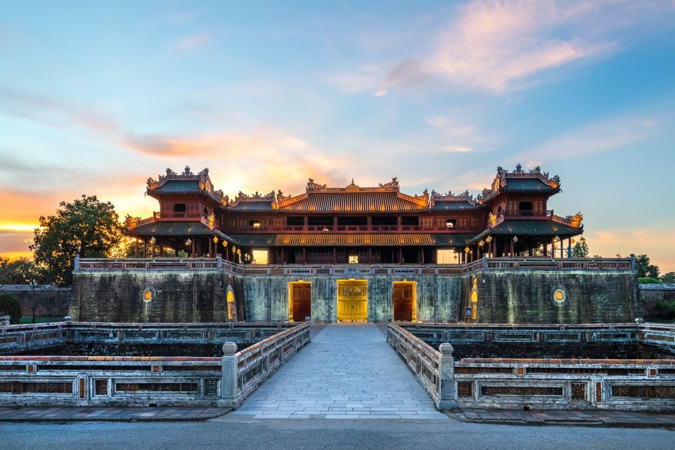 Hue Imperial City and Forbidden City Walking Tour - Duyệt Thị Đường Royal Theater: court entertainment you can actually picture