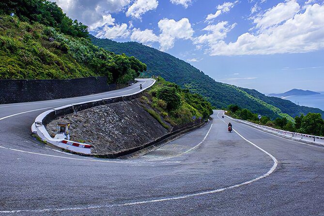 Hue Imperial City Private Tour From Hoi An / Da Nang - Hai Van Pass viewpoints: the scenic payoff early in the day