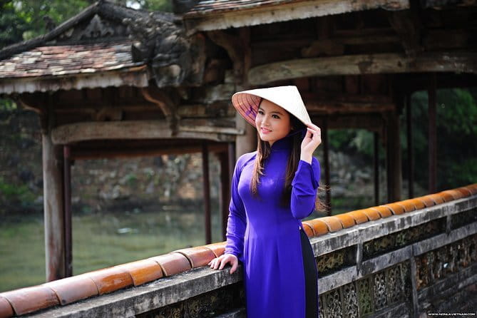 Hue Imperial City Tip-Based Walking Tour (Group Tour) - Stop-by-Stop Reality: Palaces, Gardens, and Nguyen Royal Life