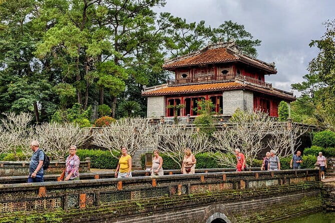 Hue Imperial City Tip-Based Walking Tour (Group Tour) - Comfort Tips for Hue: Shoes, Sun, and Timing