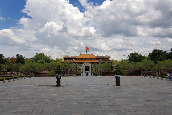 Hue Luxury Group Tour- Hue Daily Small Group Tour - Thien Mu Pagoda and its 1601 storybook mood