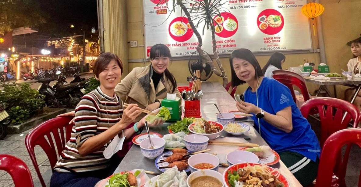 Hue: Night Street Food Tour by Cyclo with a Local Guide - Your Cyclo Ride: A Comfortable Way to See Hue at Night