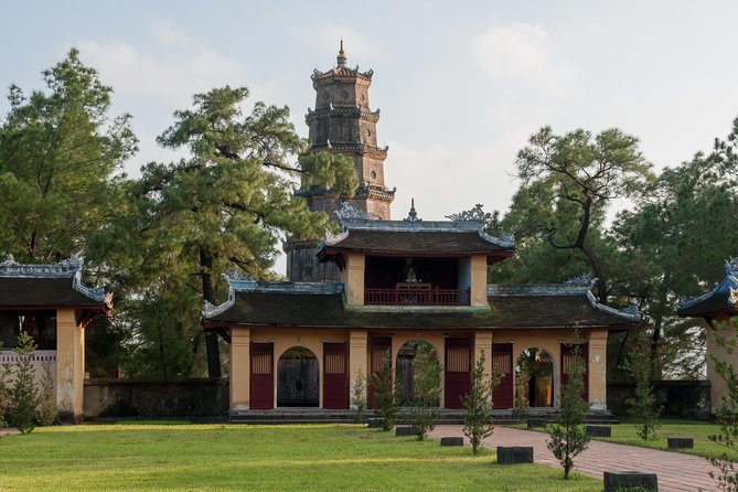 Hue Private Guided Tour: 5 Must-See Places - Stop 2: Minh Mang Mausoleum and how emperors liked their silence