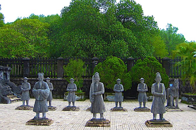 Hue private guided tour to royal Tombs and Thien Mu Pagoda - A car-and-boat Hue day that changes the mood