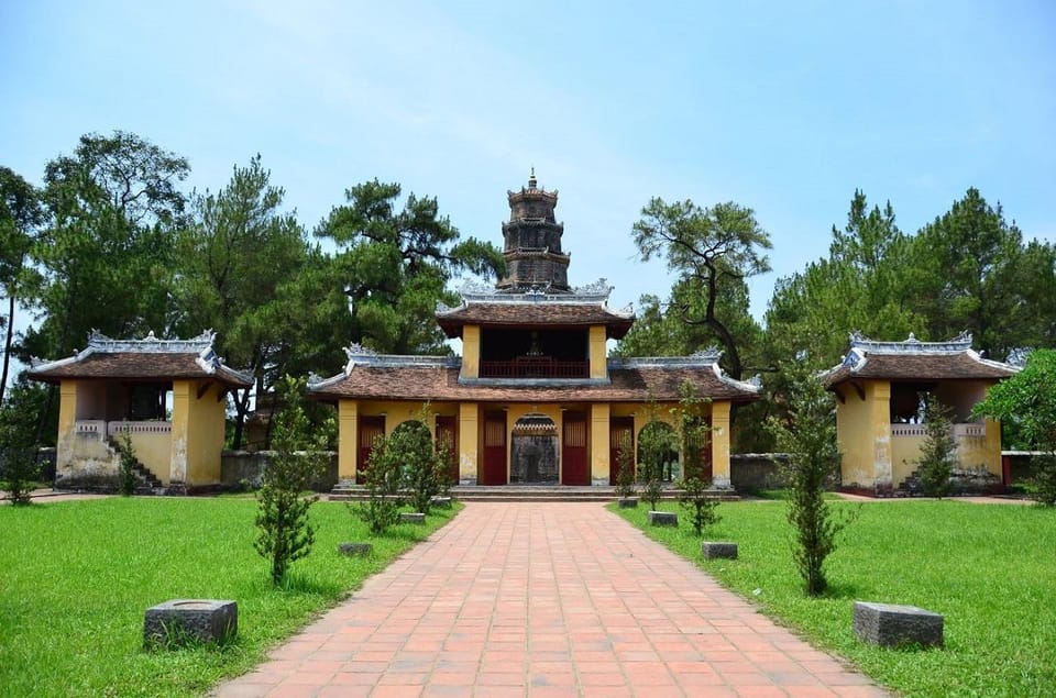 Hue : Royal Tombs- Thien Mu Pagoda- Dragon Boat Private Tour - Price and Logistics: What You’re Actually Paying For