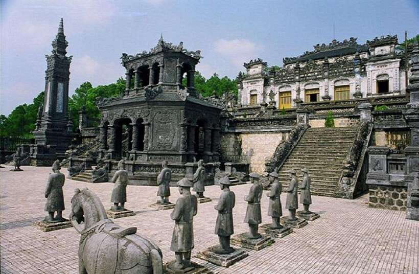 Hue Royal Tombs Tour to Visit Best Tombs of the Emperors - Key points before you go