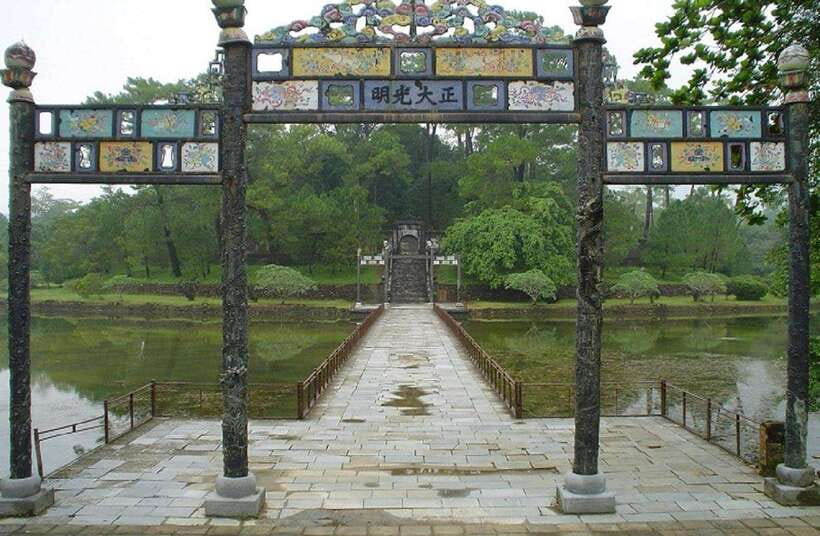 Hue Royal Tombs Tour: Visit Best Pagodas & Mausoleums - Quick hits before you go
