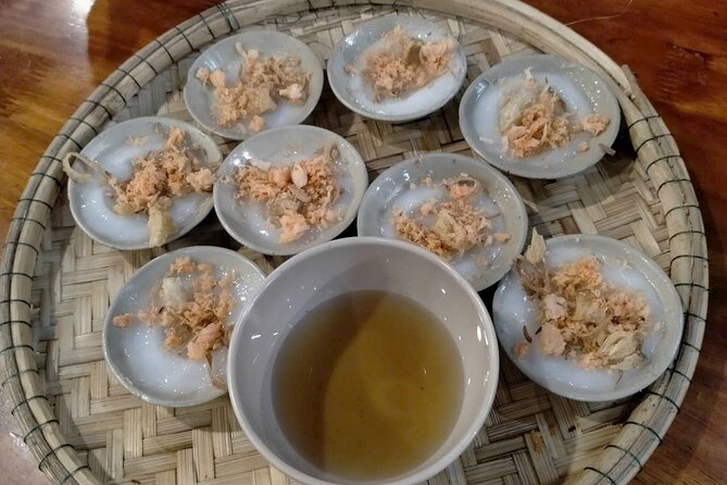 Hue Street Food On Foot (Daily Tour – Group Tour | 12 pax max) - Hùng Vương for Chè hẻm: the sweet pause you’ll be glad you take