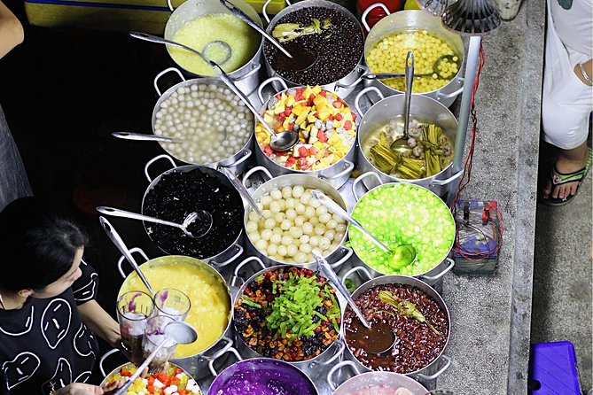 Hue Street Food Tour At Night By Scooter - Why the guides matter: the difference between street food and random food