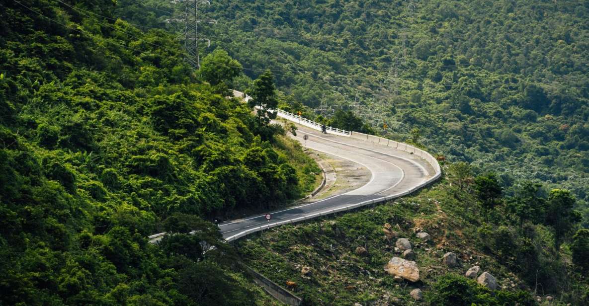Hue to Hoi An by bus: Hai Van Pass, Lang Co, Marble mountain - Hai Van Pass: The Main Event (And the Driver Matters)
