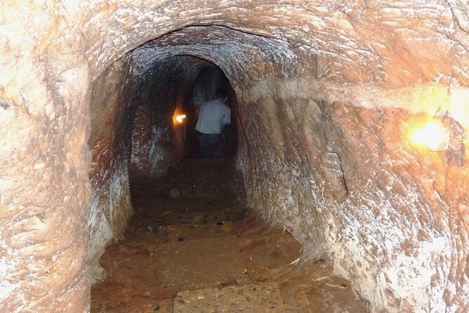 Hue Transfer to/from Dong Hoi & Phong Nha via DMZ Option - Vinh Mộc Tunnels (Optional, 1 Hour; Admission Not Included)