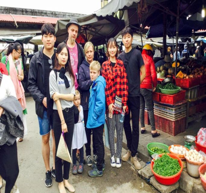 Hue: Vietnamese Cooking Class in Local Home & Market trip - The family kitchen: how the hands-on cooking flows
