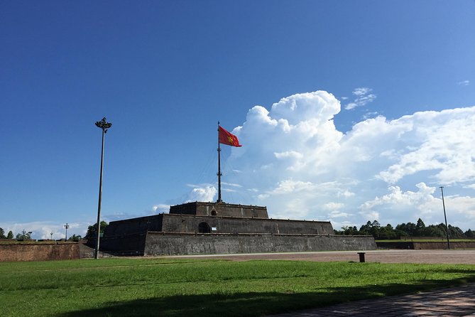 Imperial Hue And Hai Van Pass Full-day Tour - Guide quality: the difference between seeing and understanding