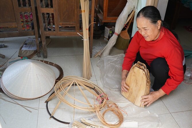 Incense Village, Hat & Lacquer Artisanal Tour Options From Hanoi - What to Pack: Rain Jackets, Sun, and Easy Photo Strategy