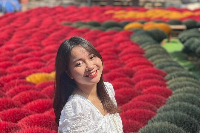 Instagram Incense Quang Phu Cau Village Tour with Train Street - Guides and group size: small details that shape your day