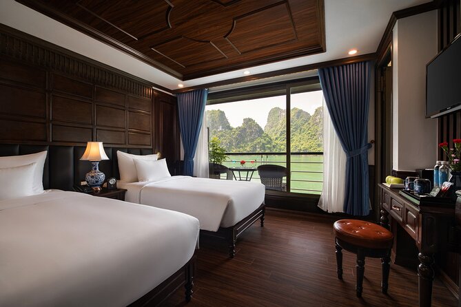 La Casta Cruise - 5 Star Luxury HALONG & LAN HA BAY - 2Day/1Night - Day 2 Morning Rituals: Tai chi sunrise, Tra Bau, and a relaxed brunch on departure