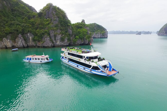 La Casta Cruise - Halong Bay Luxury Day Tour (Best Selling) - Sung Sot Cave: the best big-scale stop on the schedule