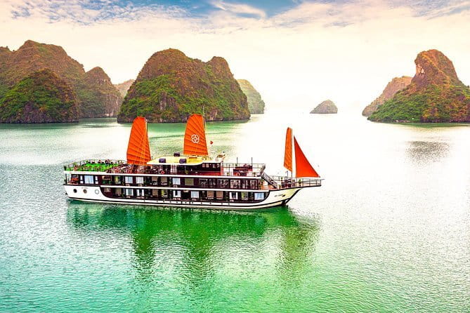 Lan Ha Bay 2 days tour with 3-star cruise - Meals on Board: More Than Food, It’s Part of the Pace