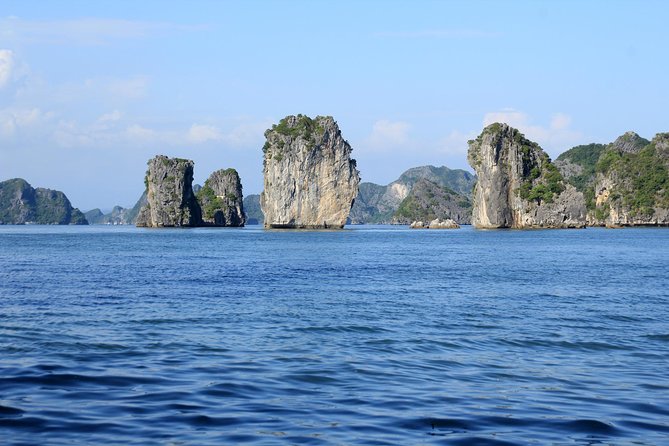 Lan Ha bay Boutique cruise 3D/2N: Kayaking - Swimming & Biking Viet Hai villages - The biking day: Cat Ba National Park routes and Viet Hai village atmosphere