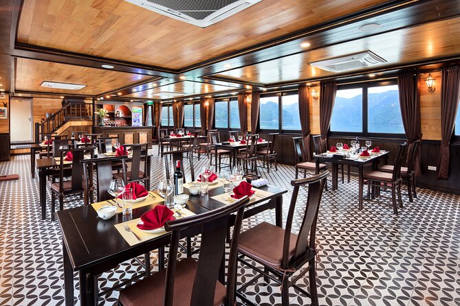 Lan Ha Bay day tour from Cat Ba Town - Serenity Premium Cruise - Lunch on the water: fresh seafood, plus a common special-request issue