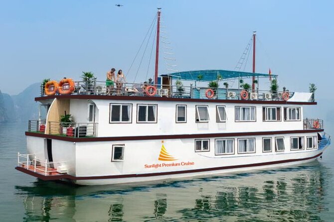 Lan Ha bay deluxe cruise 2 days: Kayaking & swimming at pristine places - Lan Ha Bay in 2 days: why this route feels different