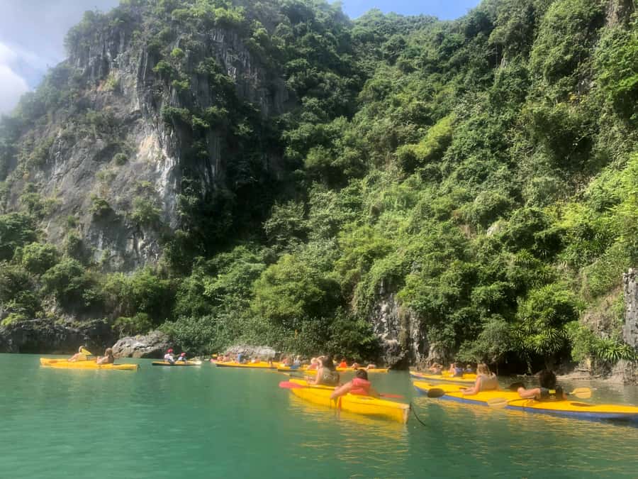 Lan Ha Bay - Kayaking 1 Day on cruise - Key highlights at a glance