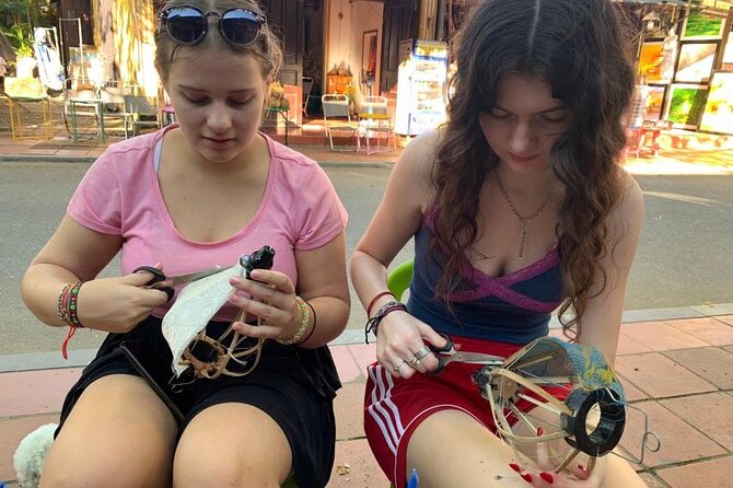 Lantern Making Class With Lynn in Old Town Hoi An - Meeting Lynn: A Family Tradition Turned Into a Workshop