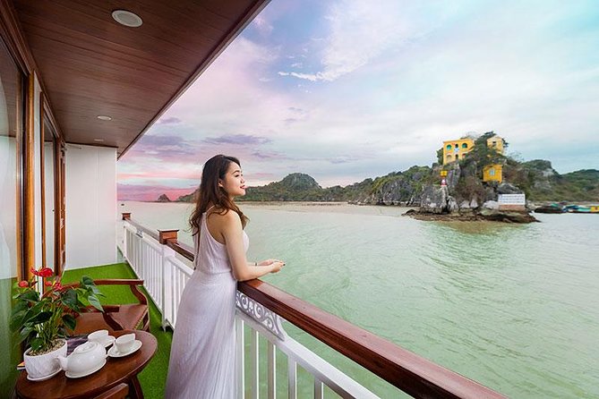 LEADING: All inclusive 3D/2N on cruises in HALONG - many options - Day 2: Tai Chi mornings, then caves or island time
