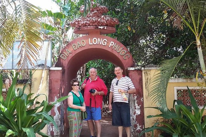 Long Tan Battlefield full day Private tour from Ho Chi Minh City - Lunch at a local restaurant: a simple break that helps you absorb it