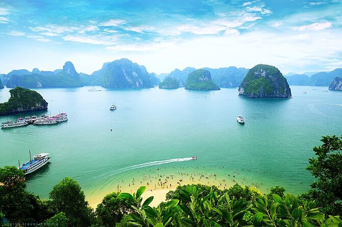 Luxury Bai Tu Long Cruise - Halong Day Trip from Hanoi - Hanoi pickup and the ride to the harbor: start early, but it’s planned