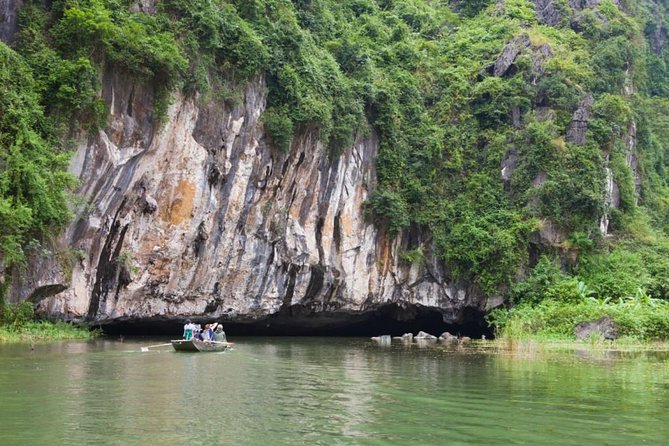 Luxury Hoa Lu Tam Coc Mua Cave 1 Day With Limousine Bus And Lunch - Cycling Around Tam Coc Villages: Two Hours That Slow the Day Down