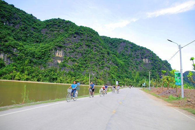 Luxury Hoa Lu Tam Coc Mua Cave Amazing View 1 Day Tour - Biking around Tam Coc: slow enough to enjoy, active enough to count