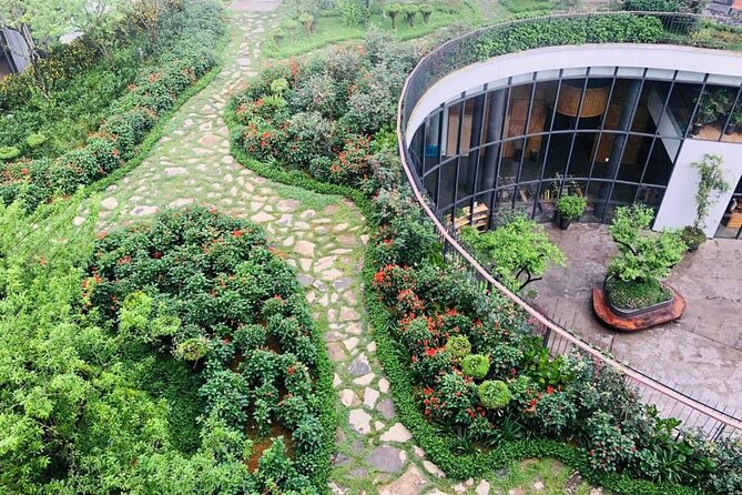 LUXURY SAPA TOUR 2D1N -Stay At 5 Star Hotel-Transfer by sleep bus - What you get for the money: $129 value that depends on your priorities