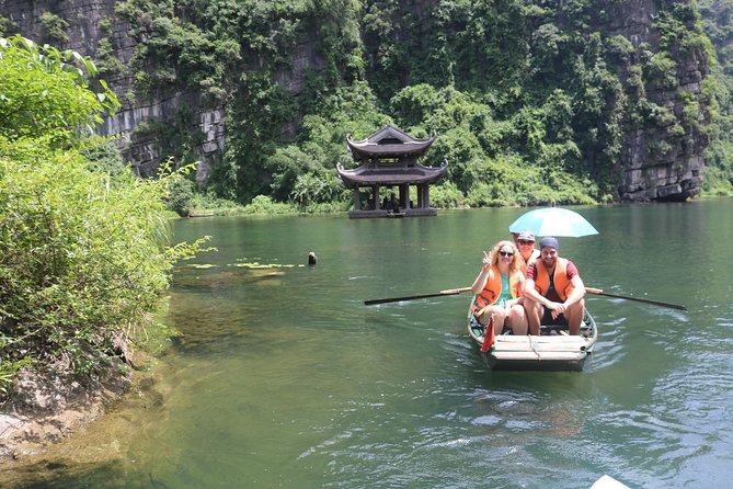 Luxury Tam Coc or Trang An-Mua Cave -Bich Dong Max 6 -8 pax/group - Guide style and small-group value: why the day feels organized