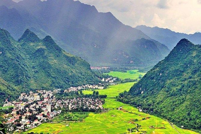 MAI CHAU 1 DAY TOUR | HIDDEN CHARM | SHARED or PRIVATE OPTIONS - Stop 2: Mai Chau town and the rice paddies—walk, bike, or electric car