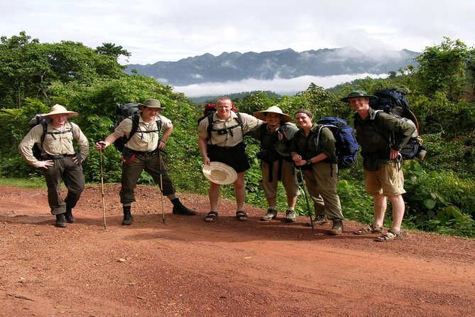 Mai Chau 2 days 1 night Pu Luong Adventure - Thung Khe Pass: panoramas plus a quick look at local trade