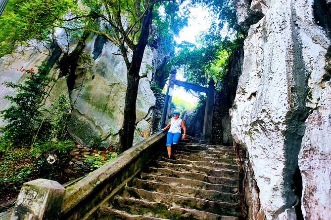 Marble Mountain-Monkey Mountain( Lady Buddha)- Private Tour - Transportation and comfort: pickup, car/van, and a low-stress flow