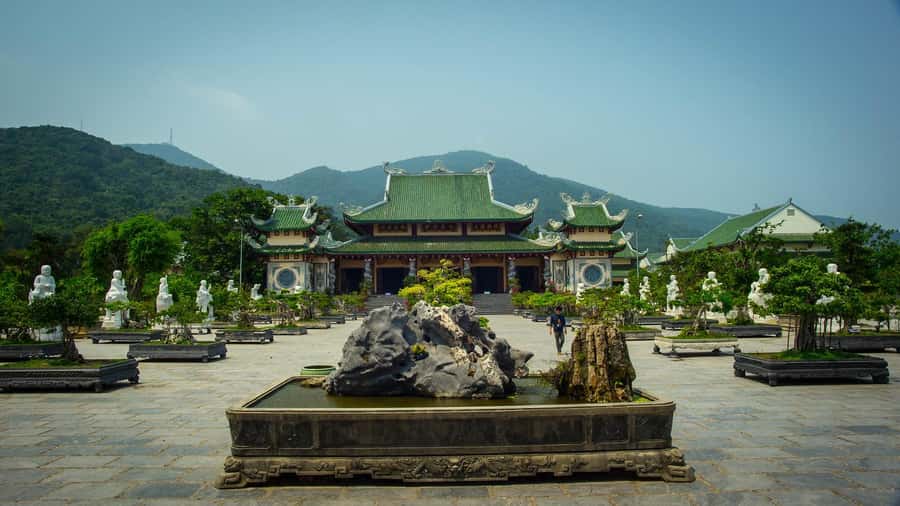 Marble Mountains, Am Phu Cave, Linh Ung Pagoda Luxury Tour - Am Phu Cave: Buddhist Afterlife Scenes You Can Walk Through