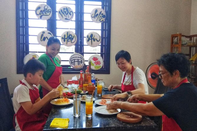 Market- Coffee- Cooking class in Hoi An (JHA2) - The coffee break that actually helps you cook
